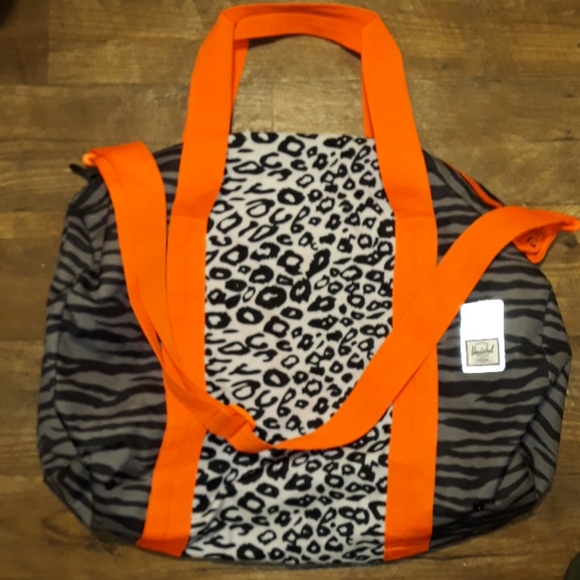 Herschel Supply Company Handbags - Zumiez 100K 2015 Herschel weekender bag